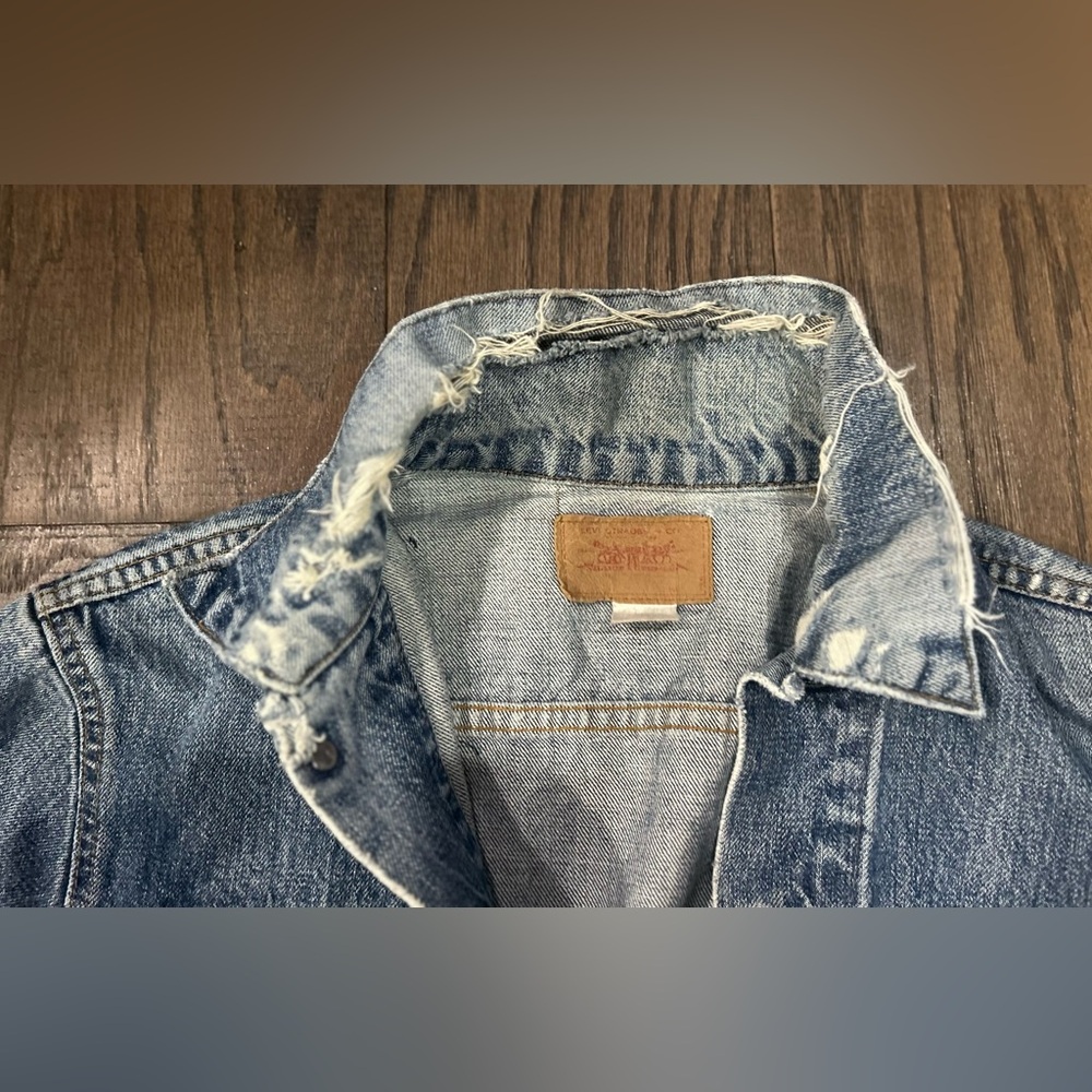 Levi’s Jacket - Picture 11 of 16
